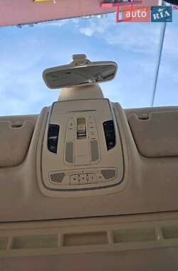 Седан Audi A8 2013 в 