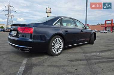 Седан Audi A8 2013 в 