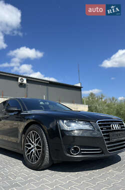 Седан Audi A8 2010 в 