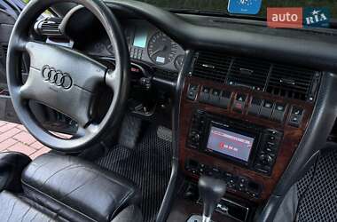Седан Audi A8 1997 в 