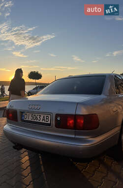 Седан Audi A8 1996 в 
