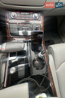 Седан Audi A8 2013 в 