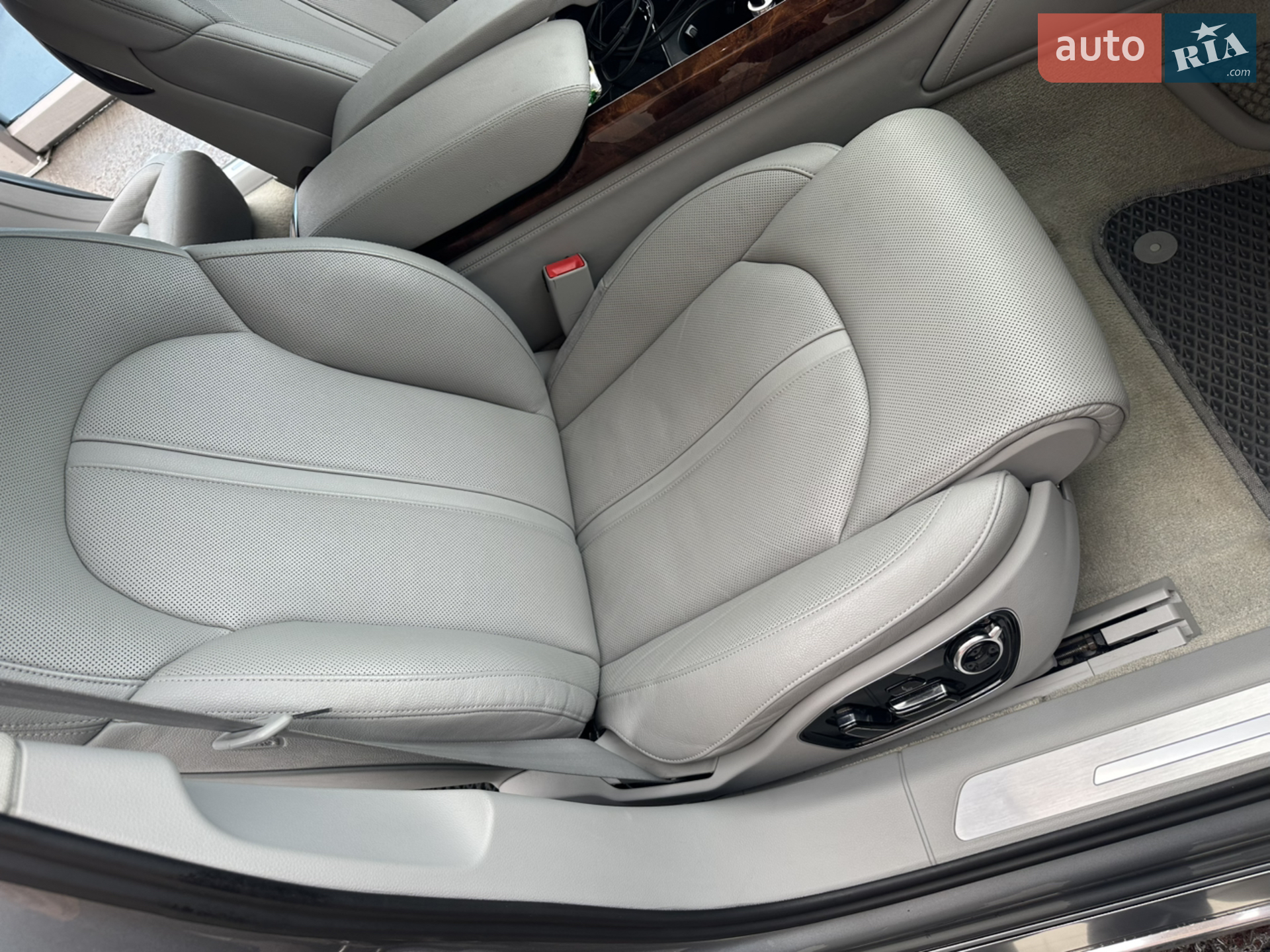 2013 Audi A8 - мініатюра 30