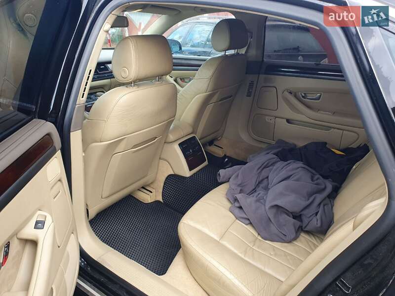 Седан Audi A8 2004 в Хмельницком