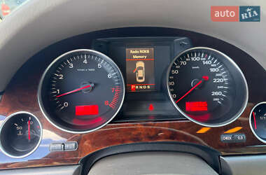 Седан Audi A8 2005 в 