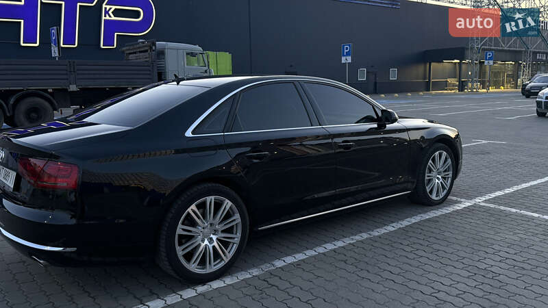 Седан Audi A8 2013 в Харькове