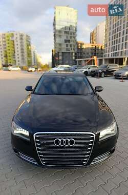 Седан Audi A8 2012 в Львове