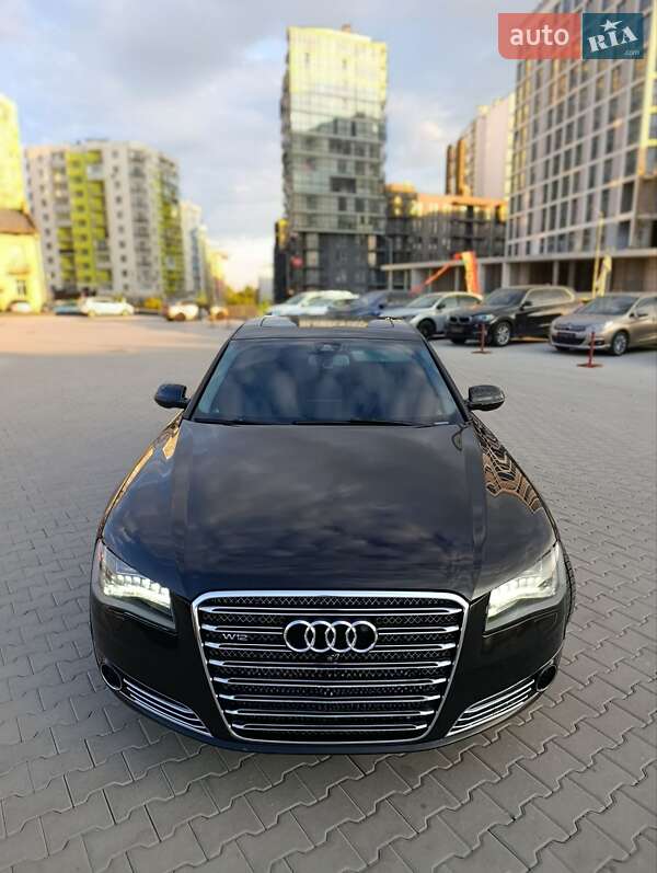 Седан Audi A8 2012 в 