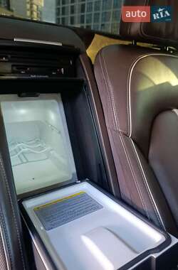 Седан Audi A8 2012 в 