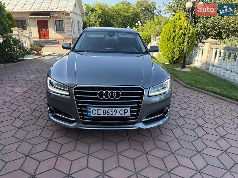 Седан Audi A8 2016 в 