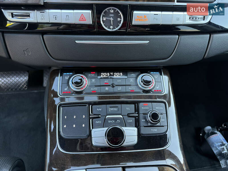 Седан Audi A8 2016 в Киеве фото 18 Седан Audi A8 2016 в Киеве