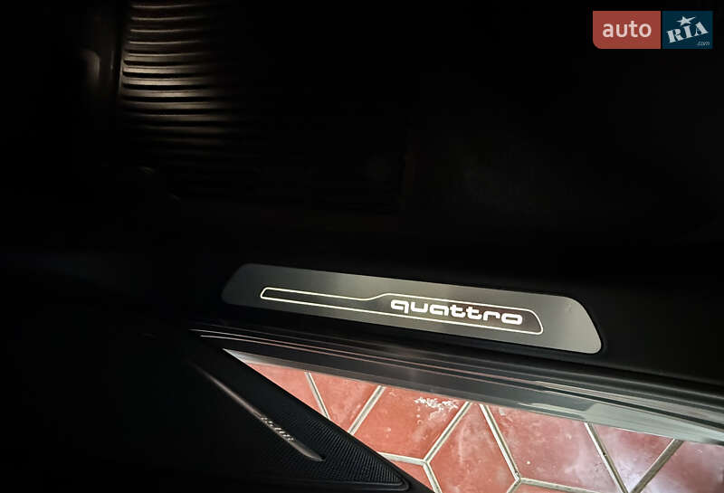 Седан Audi A8 2016 в Киеве фото 32 Седан Audi A8 2016 в Киеве