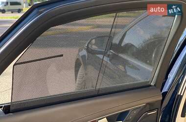 Седан Audi A8 2010 в 