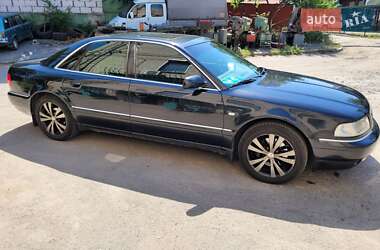 Седан Audi A8 2001 в 