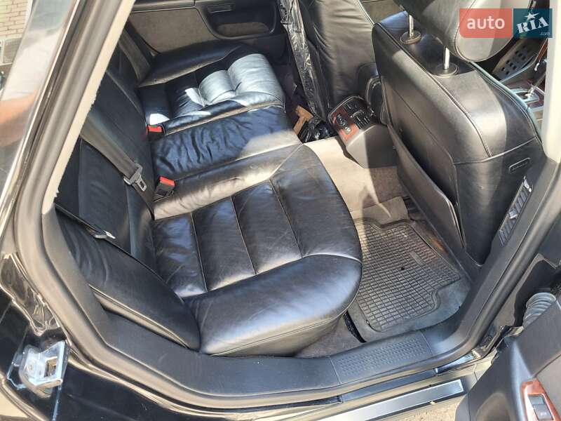 Седан Audi A8 2001 в Днепре