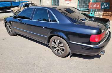 Седан Audi A8 2001 в 