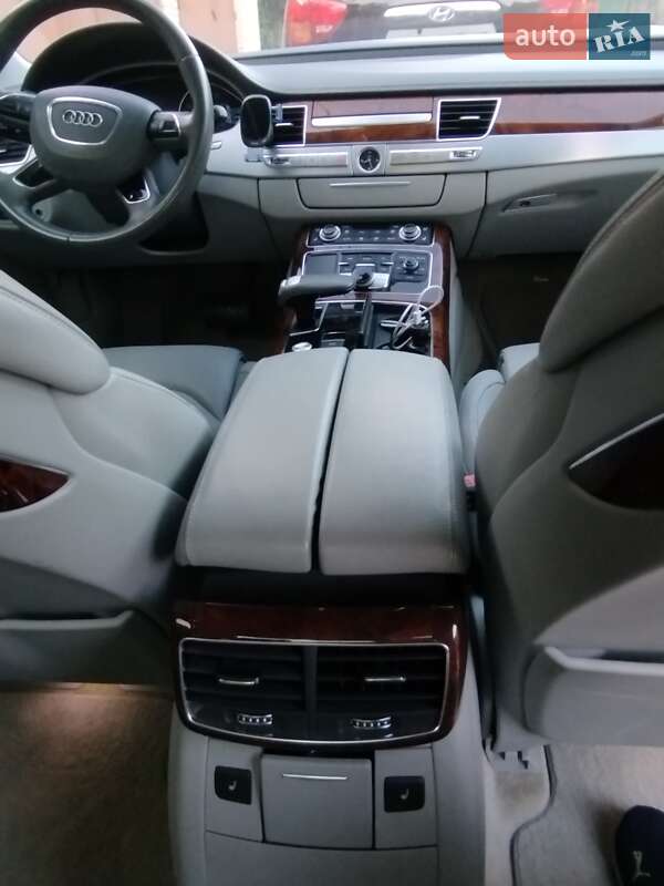 Седан Audi A8 2013 в Киеве фото 29 Седан Audi A8 2013 в Киеве