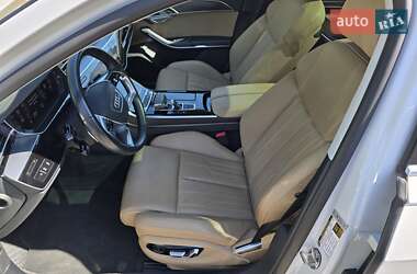 Седан Audi A8 2018 в 