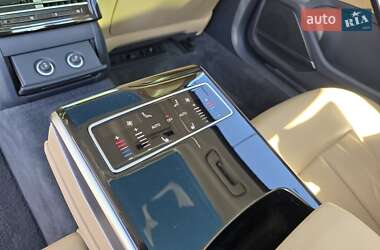 Седан Audi A8 2018 в 