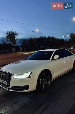 Седан Audi A8 2014 в 