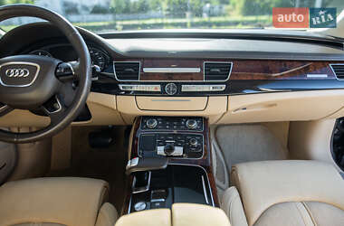 Седан Audi A8 2013 в 