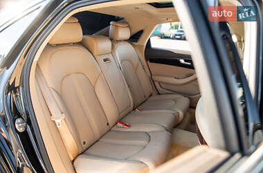 Седан Audi A8 2013 в 