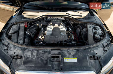 Седан Audi A8 2013 в 