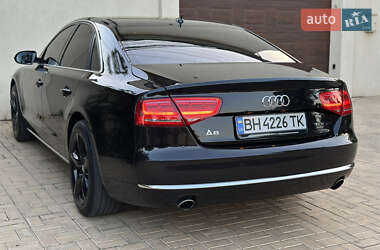 Седан Audi A8 2012 в 