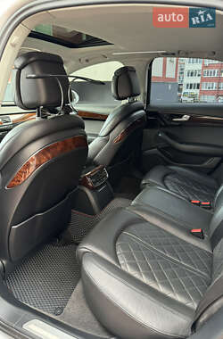 Седан Audi A8 2012 в 