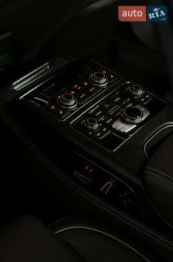 Седан Audi A8 2013 в 