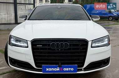 Седан Audi A8 2016 в 