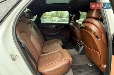 Седан Audi A8 2016 в 