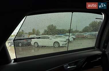 Седан Audi A8 2016 в 