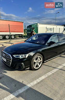 Седан Audi A8 2022 в Киеве