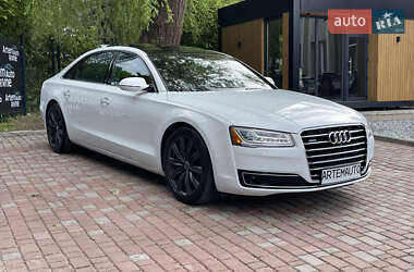 Седан Audi A8 2016 в 