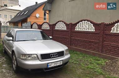 Седан Audi A8 2001 в Городенке