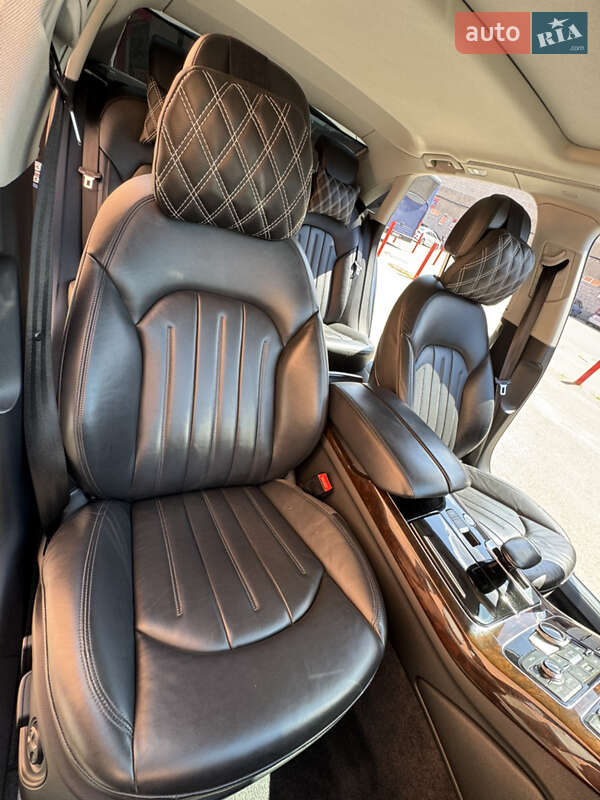 Седан Audi A8 2017 в Киеве