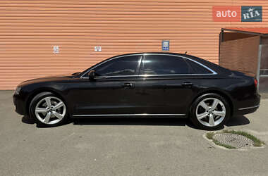 Седан Audi A8 2017 в 