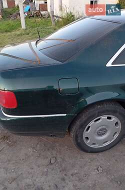 Седан Audi A8 2001 в 