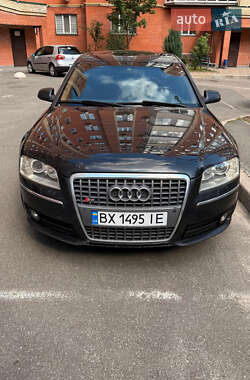 Седан Audi A8 2005 в Борисполе