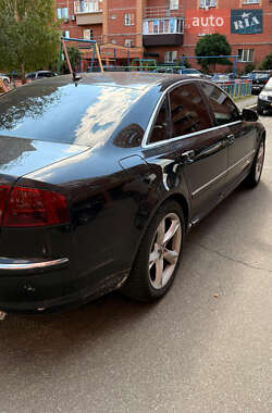 Седан Audi A8 2005 в 