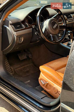 Седан Audi A8 2005 в 