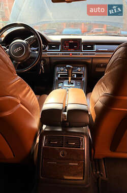 Седан Audi A8 2005 в 