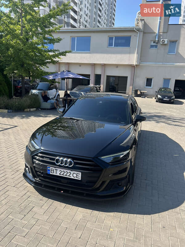 Седан Audi A8 2020 в Одессе