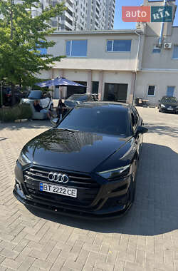 Седан Audi A8 2020 в 