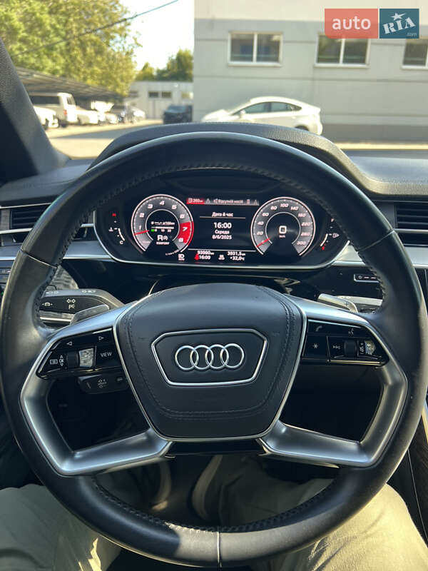 Седан Audi A8 2020 в Одессе