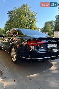 Седан Audi A8 2015 в 