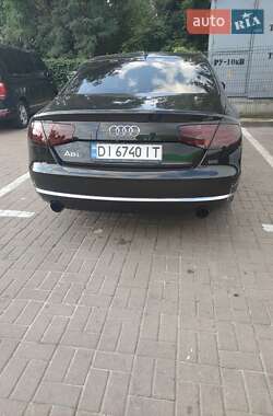 Седан Audi A8 2013 в 