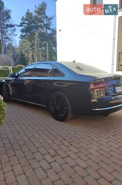 Седан Audi A8 2013 в 