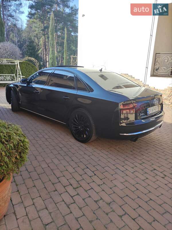 Седан Audi A8 2013 в Киеве